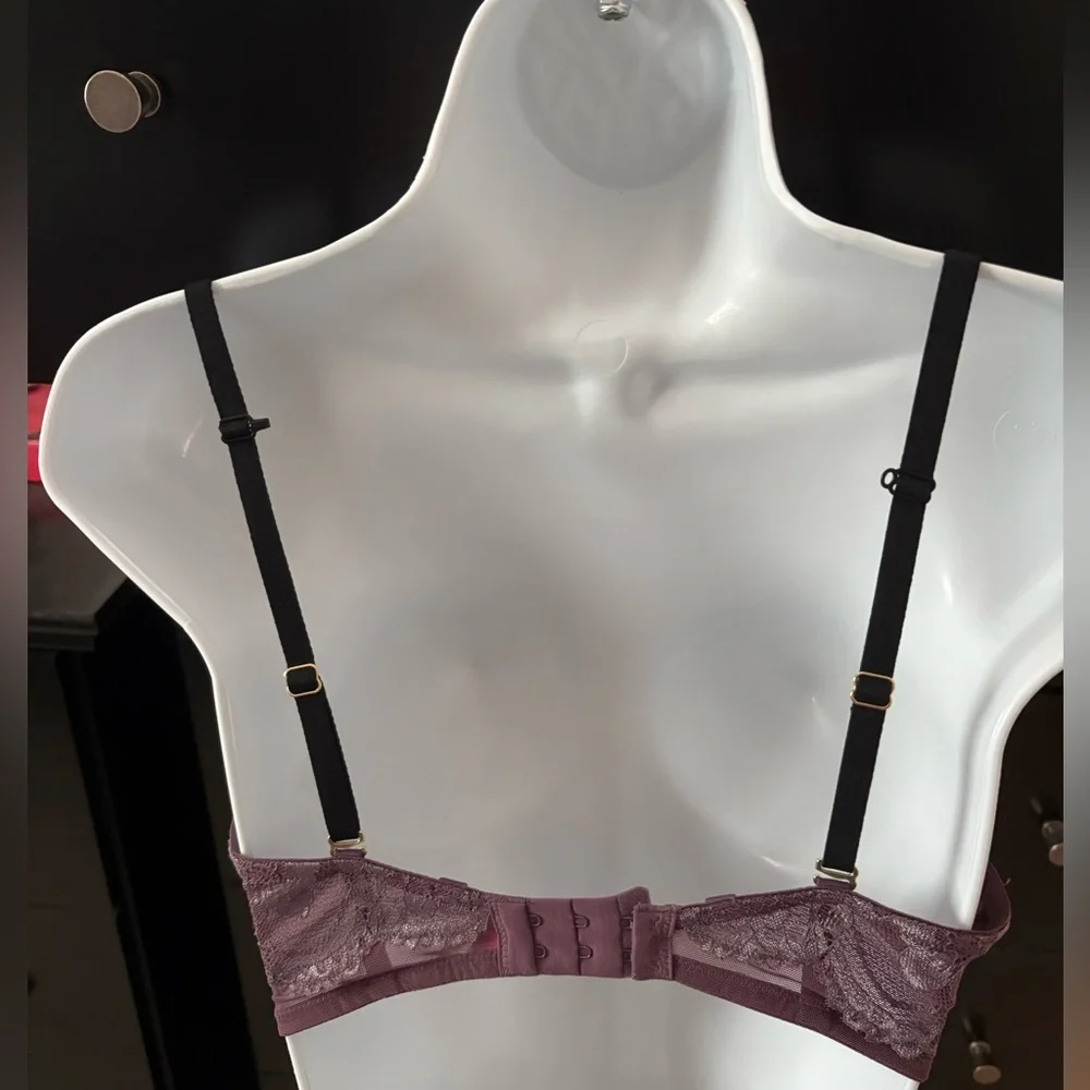La SENZA Lace Push-Up Bra in Mauve with Crisscross Straps and Rhinestones - Picture 2 of 7